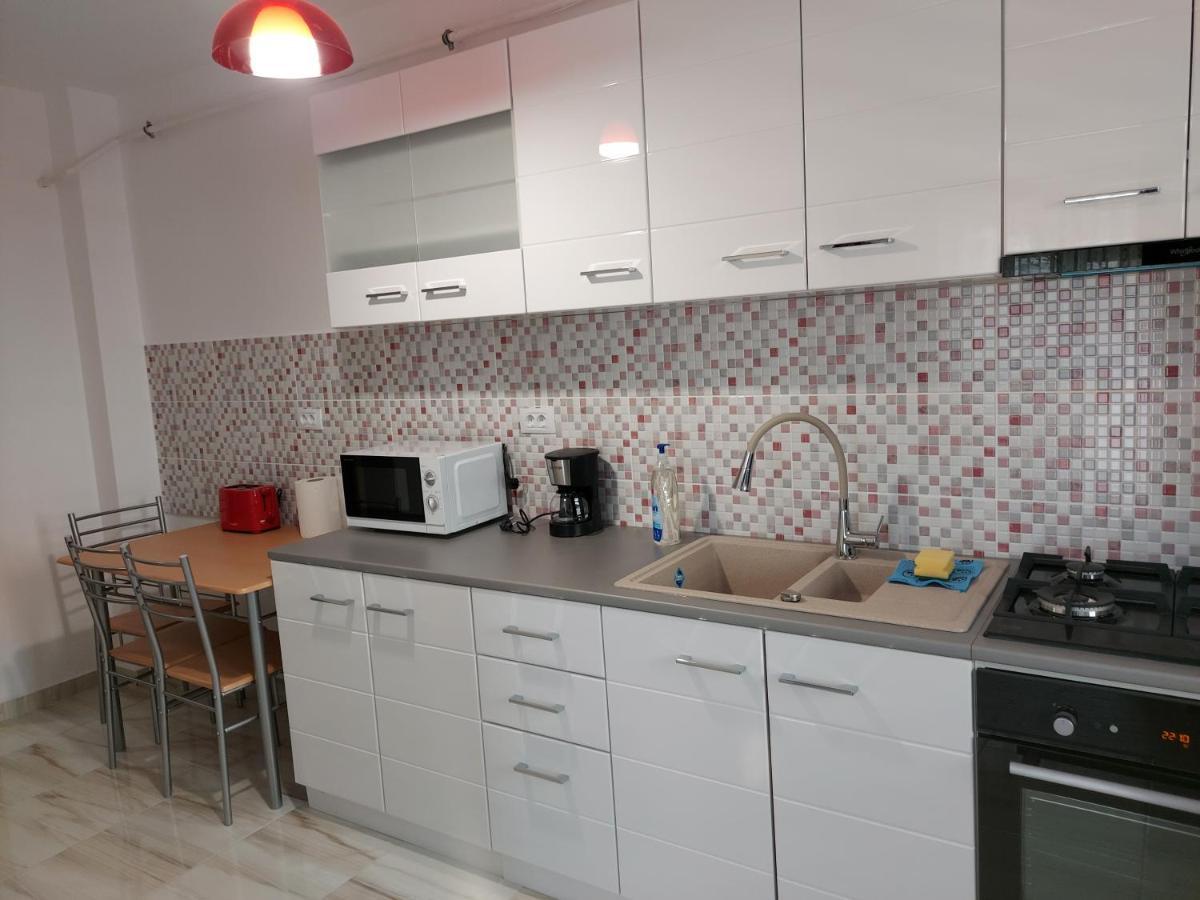 Bya Brown Apartment Valea Lupului  Luaran gambar